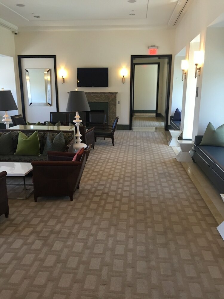 Фото Instrata by Executive Apartments