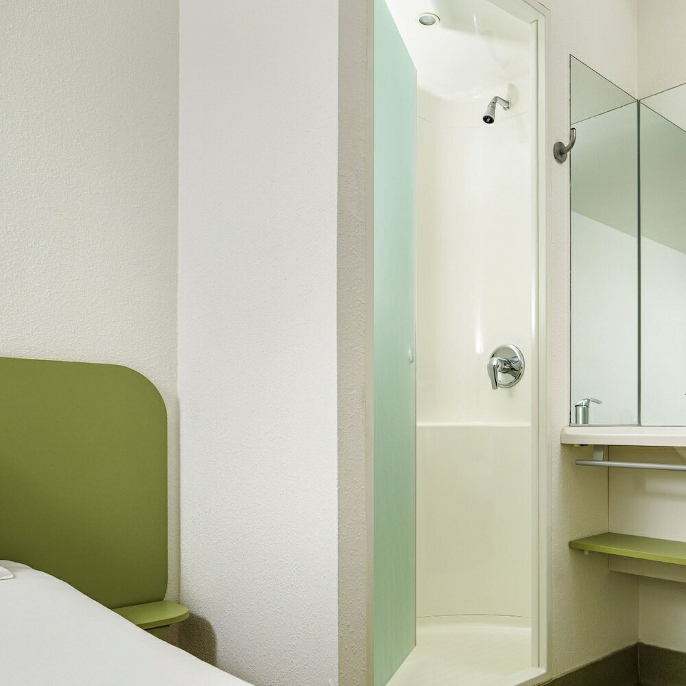 Фото Ibis budget Cardiff Centre