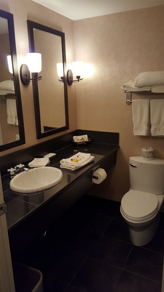 Фото Peace Valley Inns