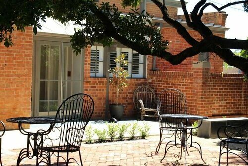 Гостиница The Houston в Уогга-Уогга