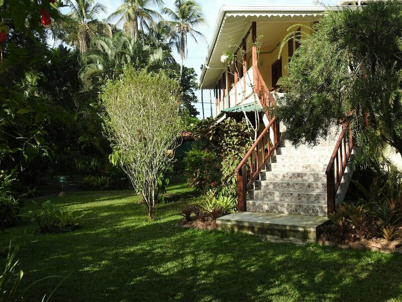 Гостиница Playa Negra Guesthouse