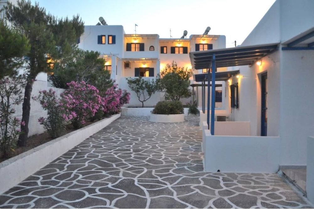 Фото Kostas & Ioanna Studios