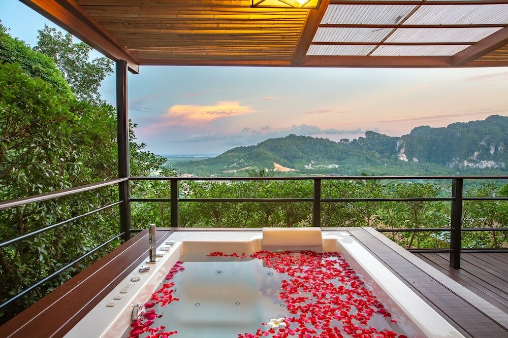 Фото Aonang Fiore Resort