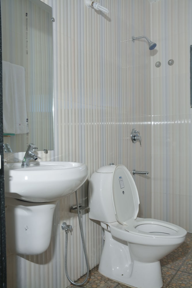 Фото Betelnut Inn Mrkt by Splenor