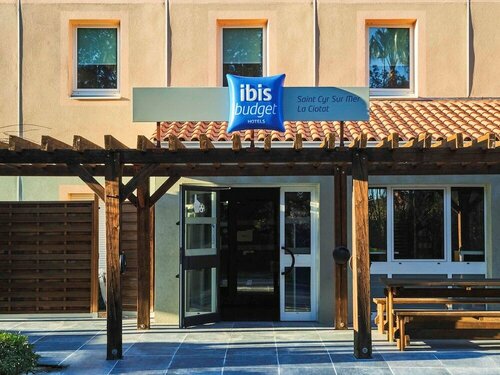 Гостиница Ibis budget Saint Cyr sur Mer La Ciotat