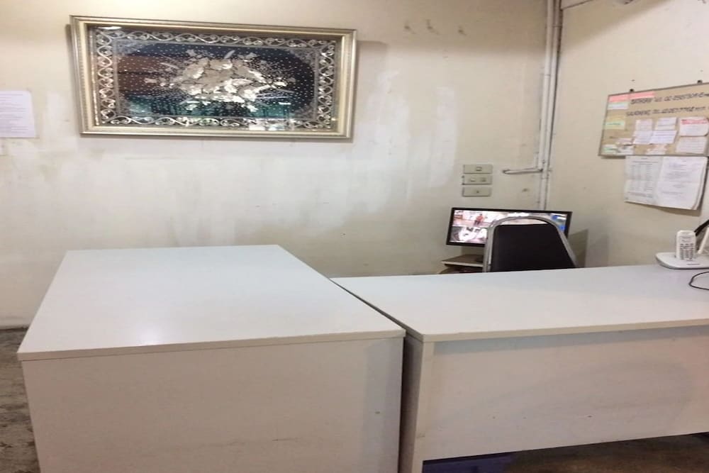 Фото Freesia Saladaeng Silom Apartments