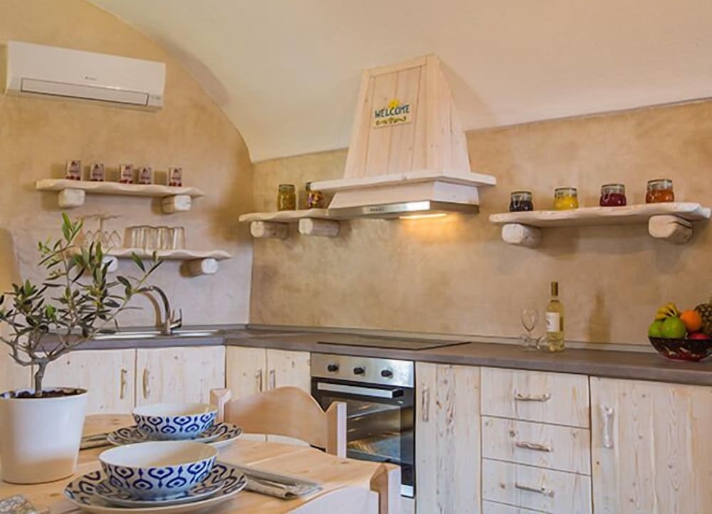 Фото Love Nest villa