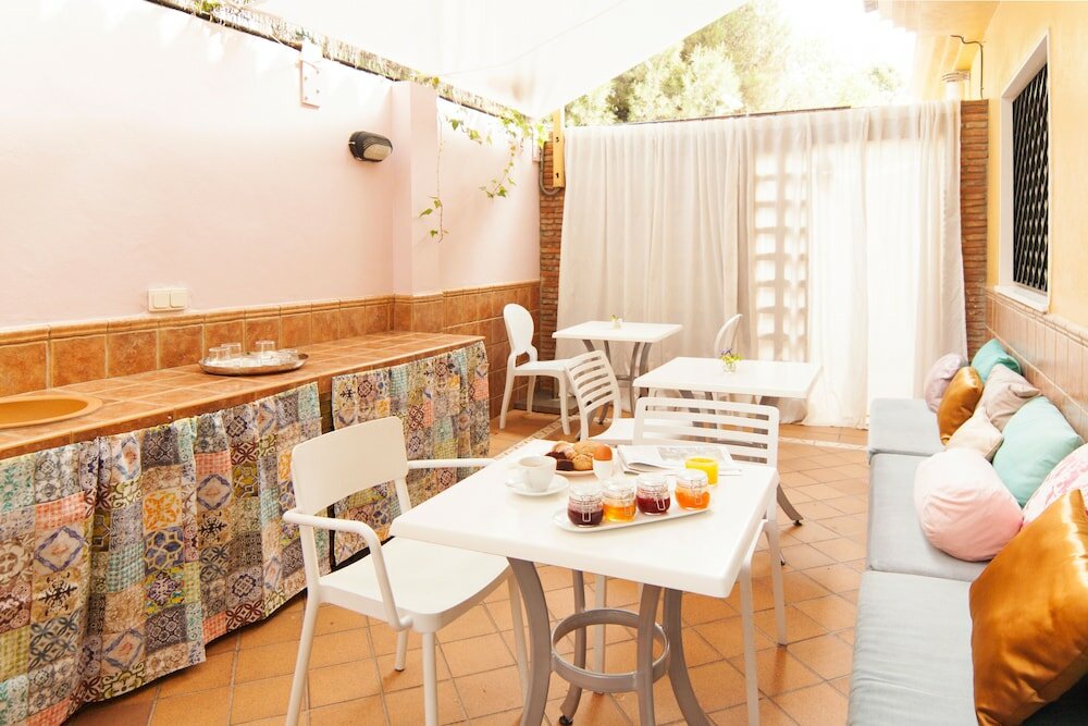 Фото Hotel Boutique Villa Lorena by Charming Stay