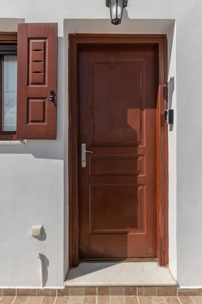 Фото Villa of Roses - Private villa with pool