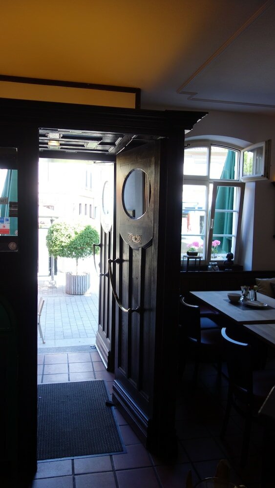 Фото Hotel Restaurant Erbprinz Walldorf