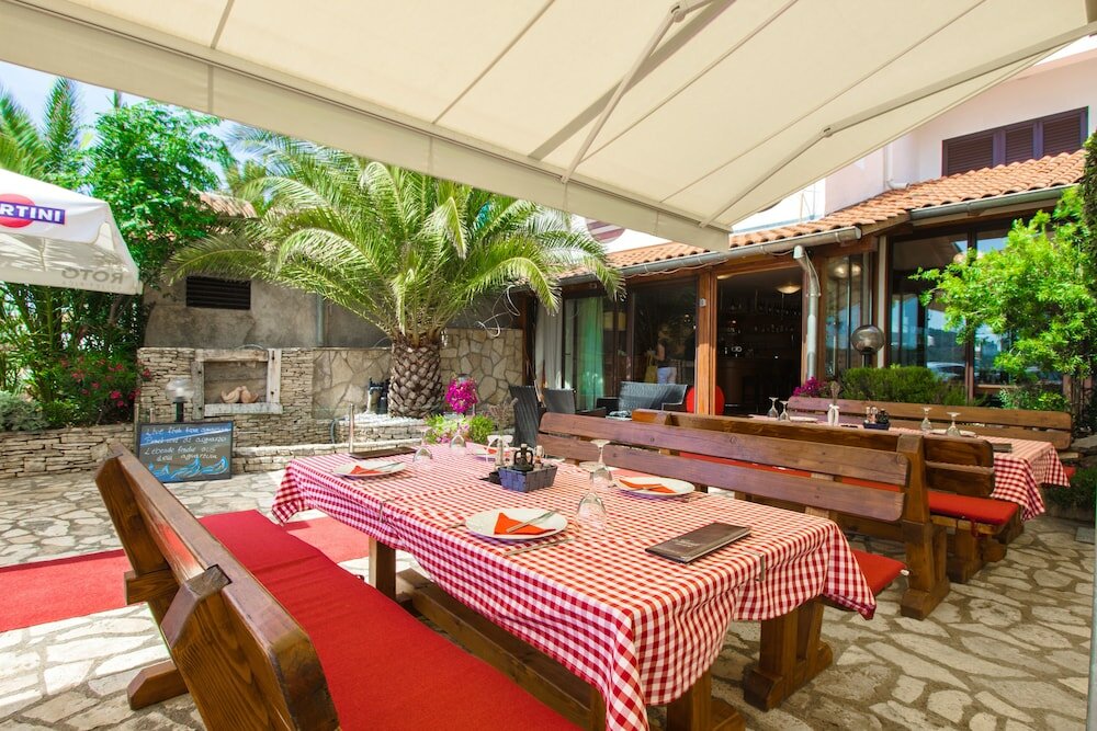 Фото Hotel Plava Laguna