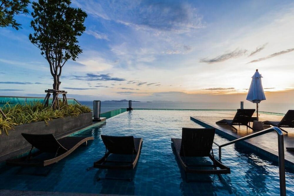 Фото Wongamat Tower condominium Naklua Pattaya Panoramic Sea View