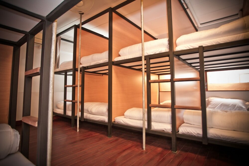 Фото The Arak Bed Bar and Hostel