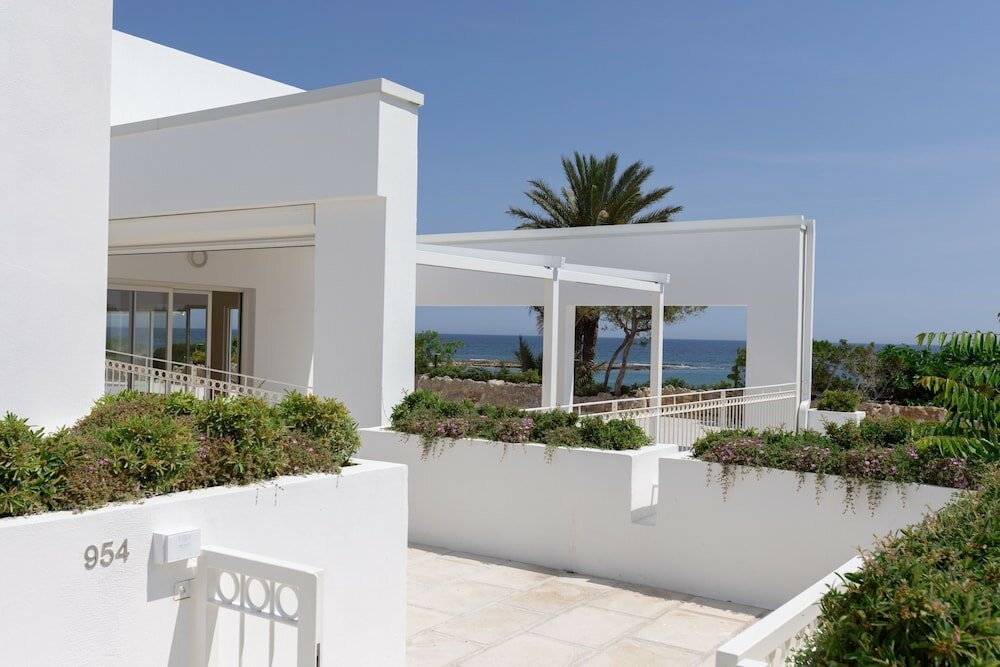 Фото Grotta Palazzese Beach Hotel