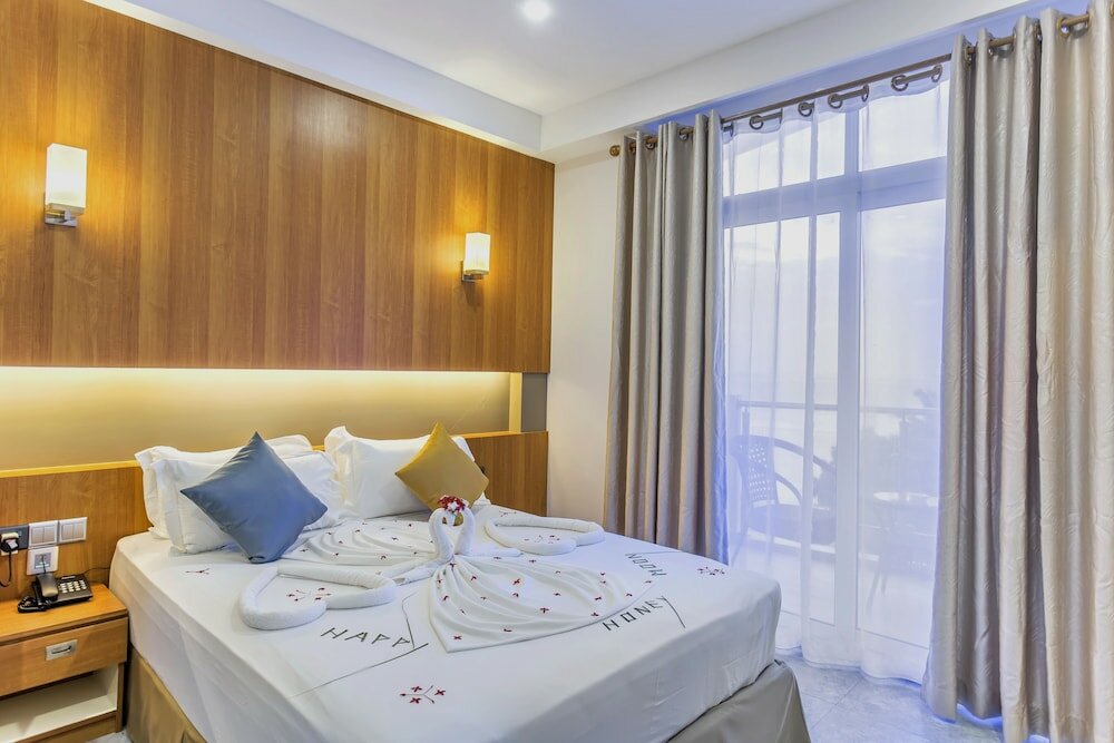 Фото Kuredhi Beach Inn