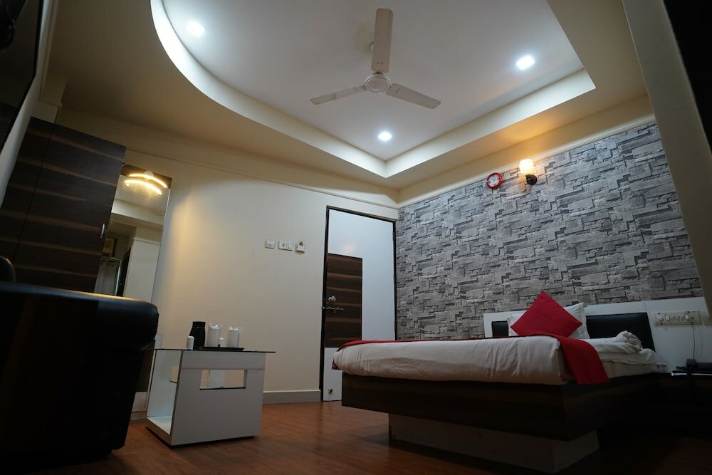 Фото Hotel Gokul