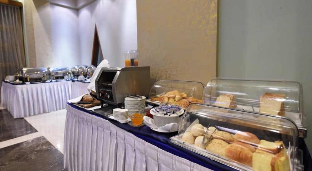 Фото The Thingaha Nay Pyi Taw