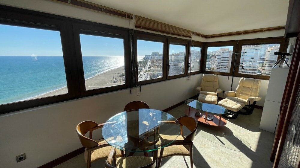 Фото Waterfront Playamar Apartments