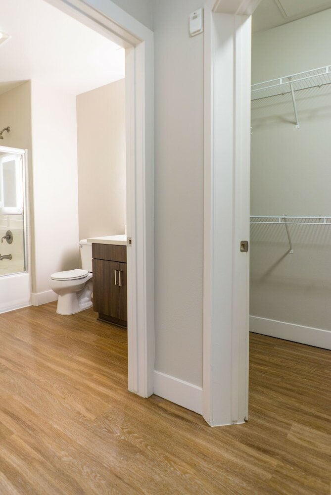 Фото Glendon Apartments