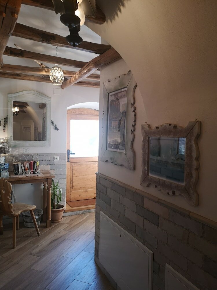 Фото Old Bled House