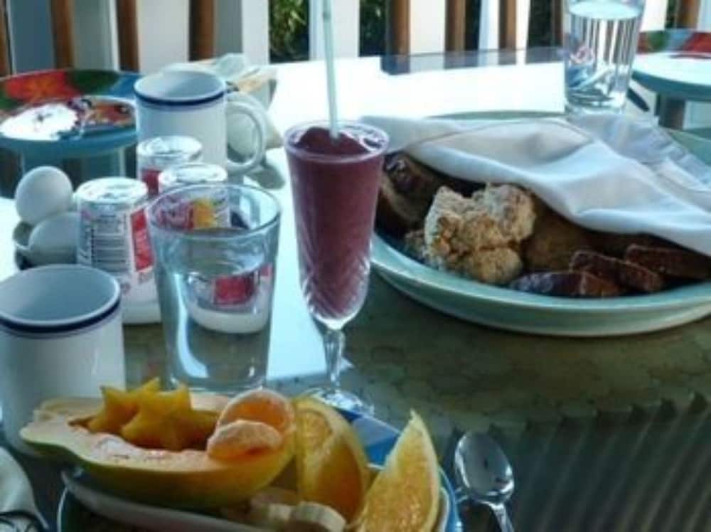 Фото Old Hawaiian B and B