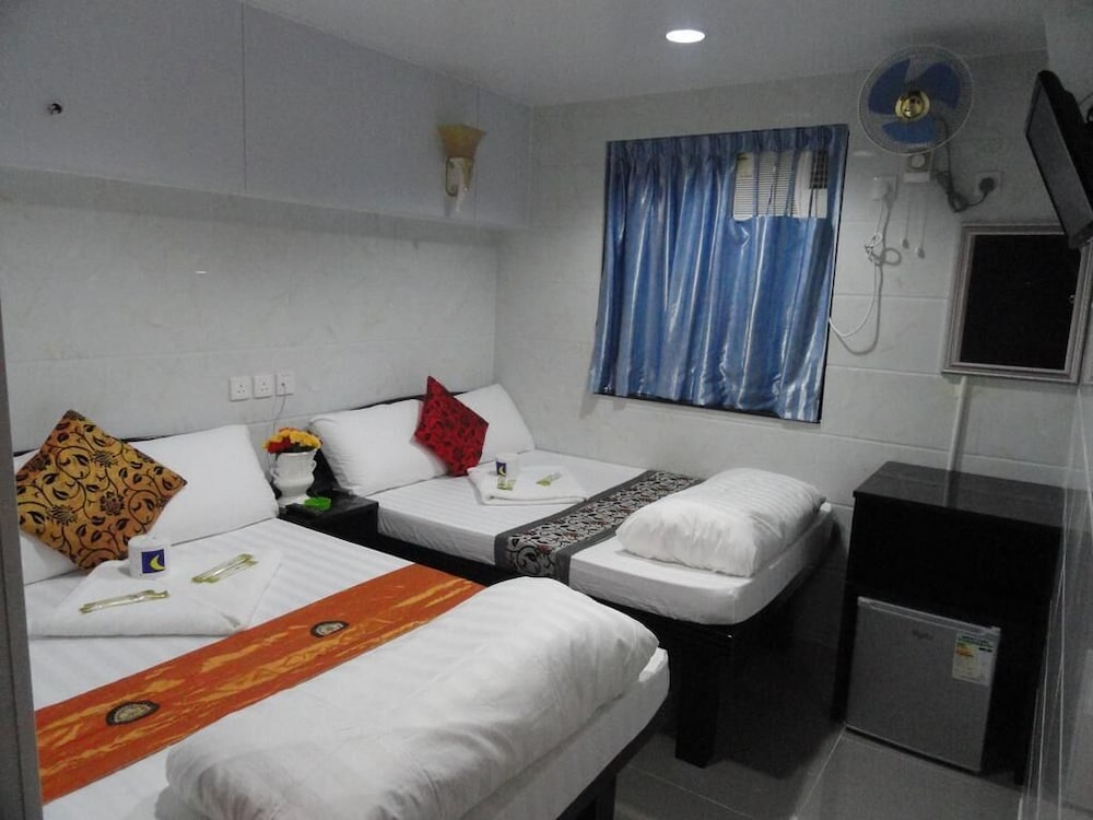 Фото Day And Night Hotel - Hostel