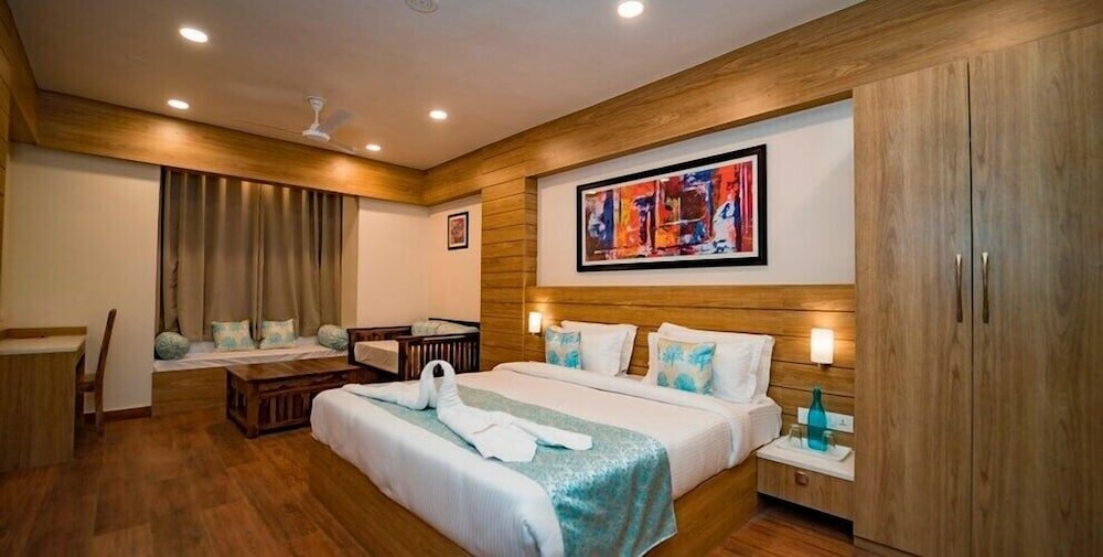 Фото One Earth Wonder Clif Udaipur