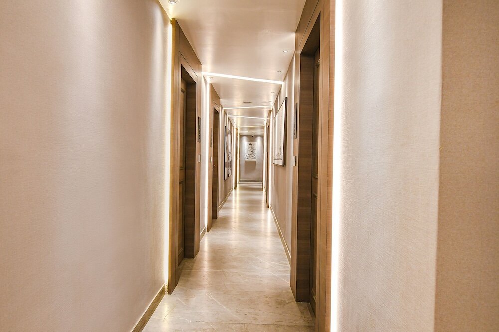 Фото Fabhotel Sivalika Inn