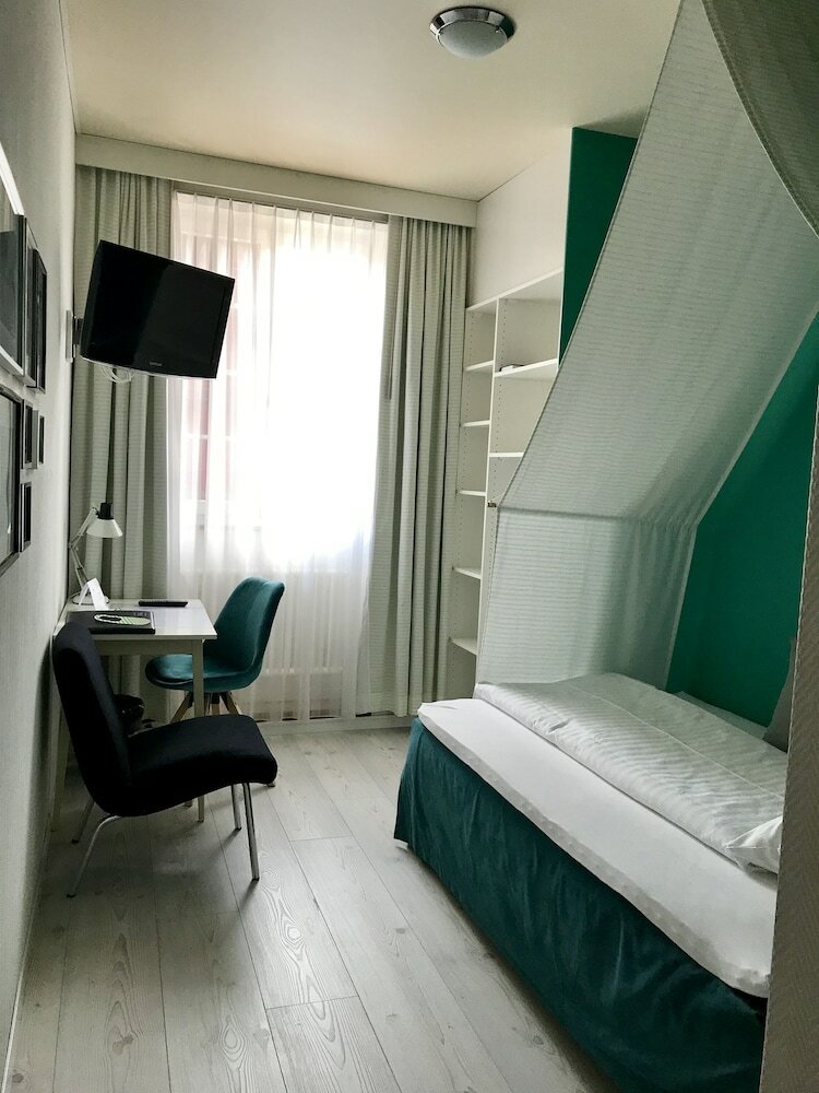 Фото Murtenhof & Krone