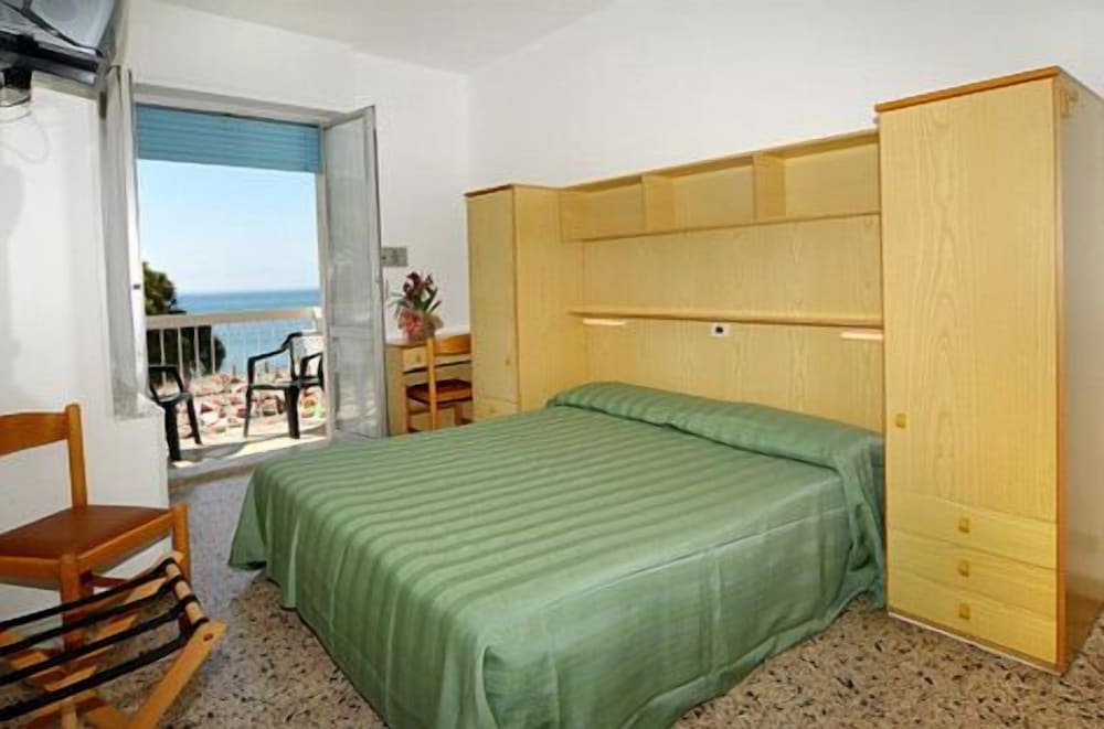 Фото Hotel Anita