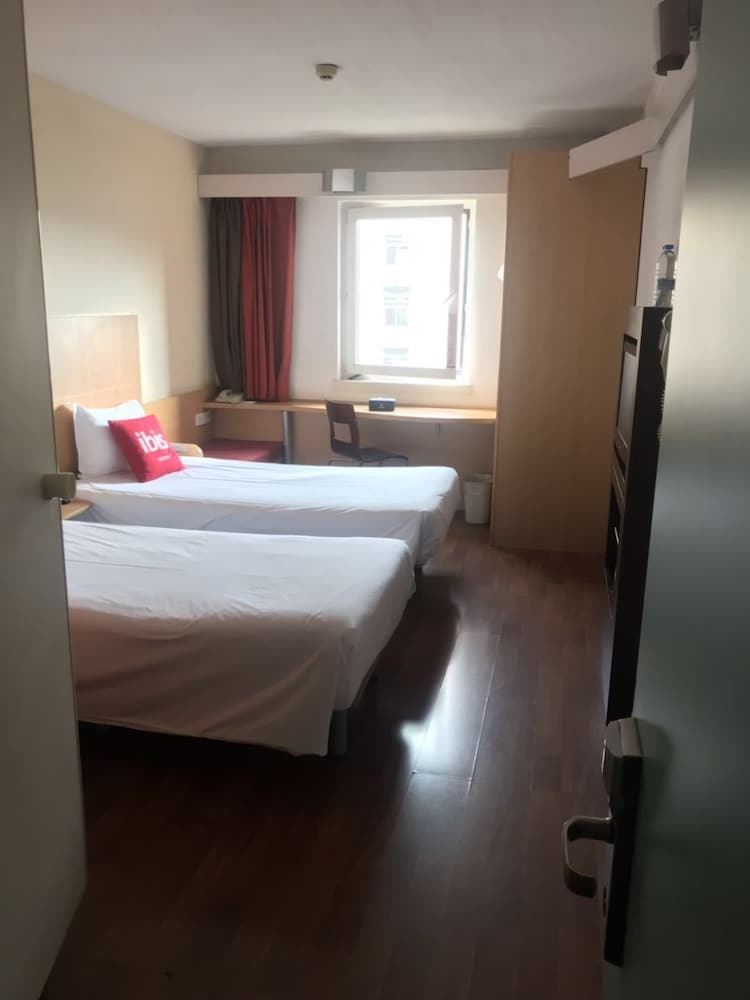 Фото Ibis Chengdu Yongfeng Hotel