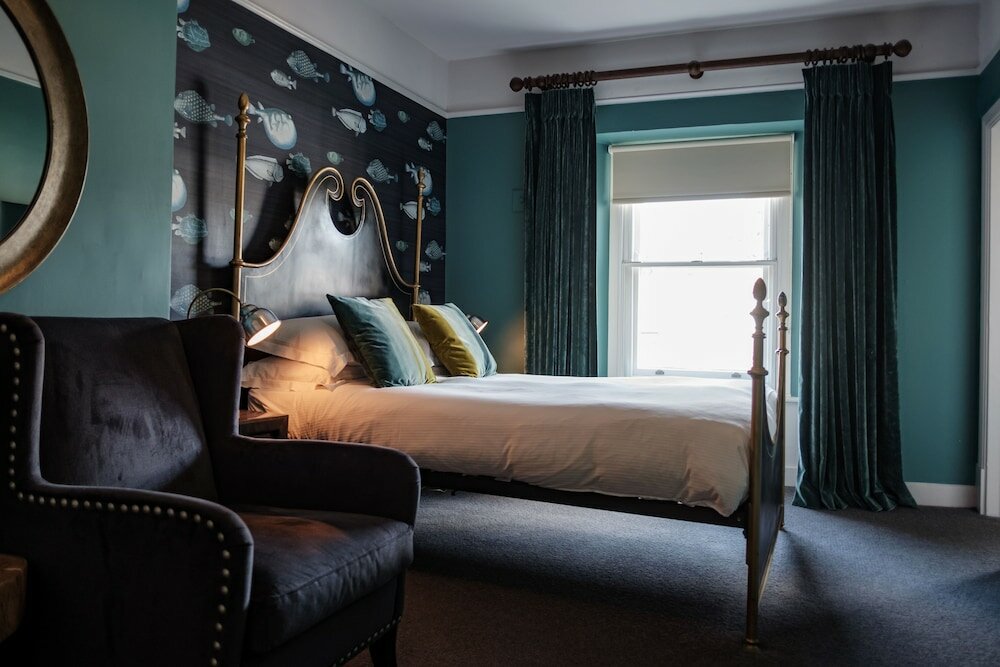 Фото The Bull Hotel