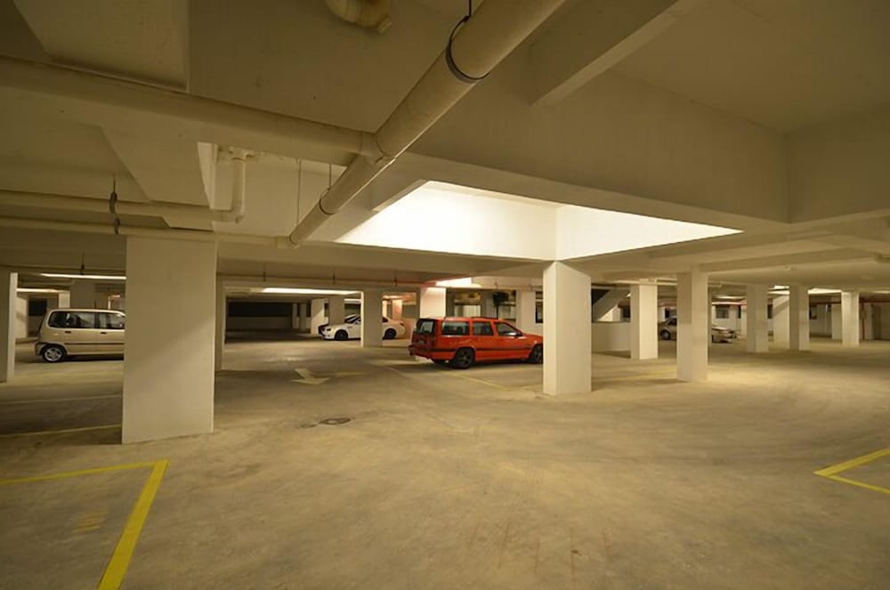 Фото D'Embassy Serviced Residence Suites