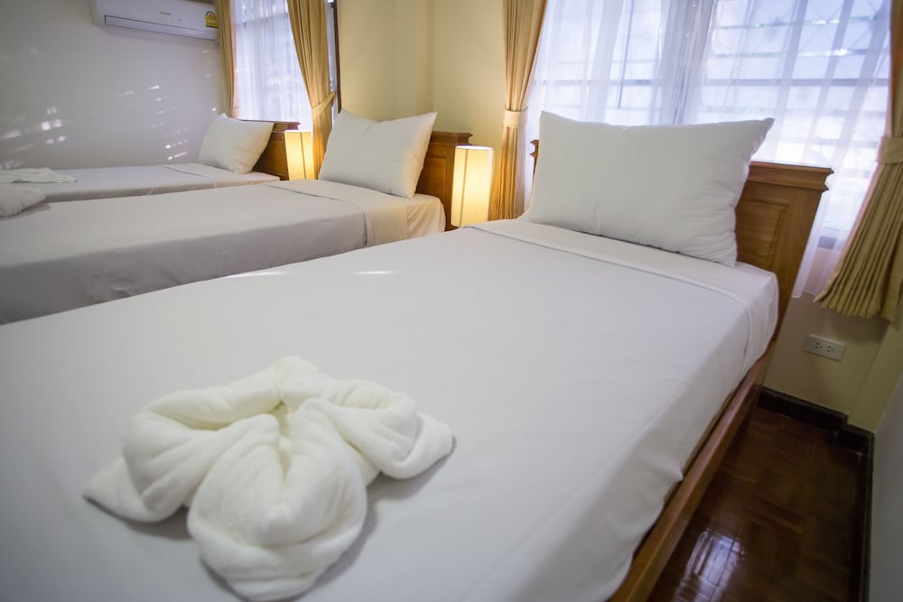 Фото The Bangkokians City Garden Home