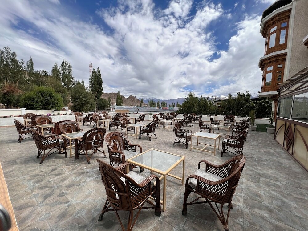 Фото Hotel New Glacier View