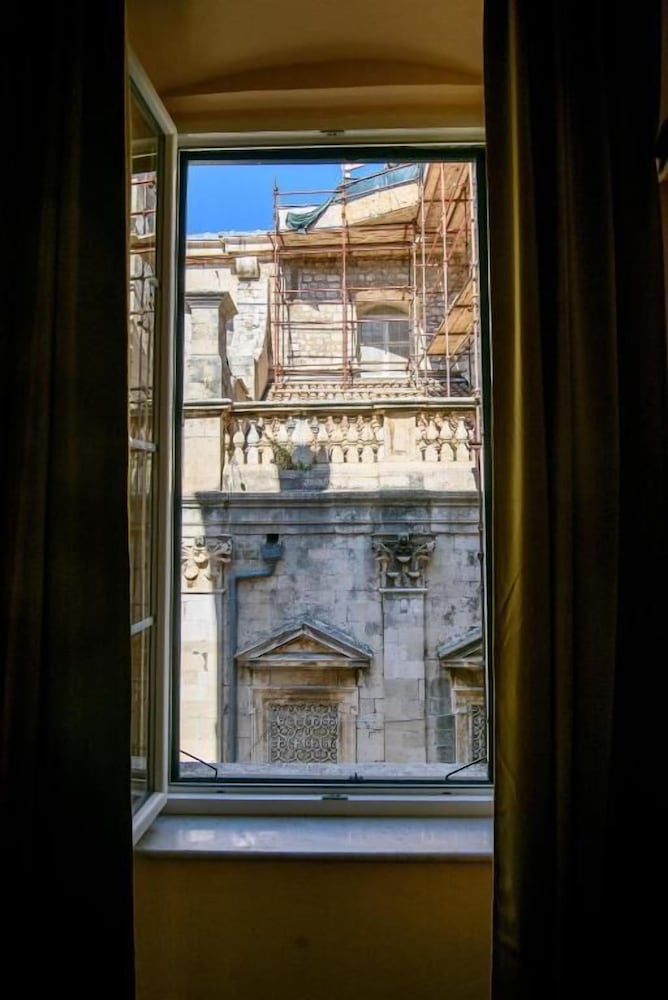 Фото Lausion Apartments