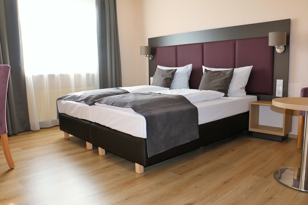 Фото Hotel zum Brunnen