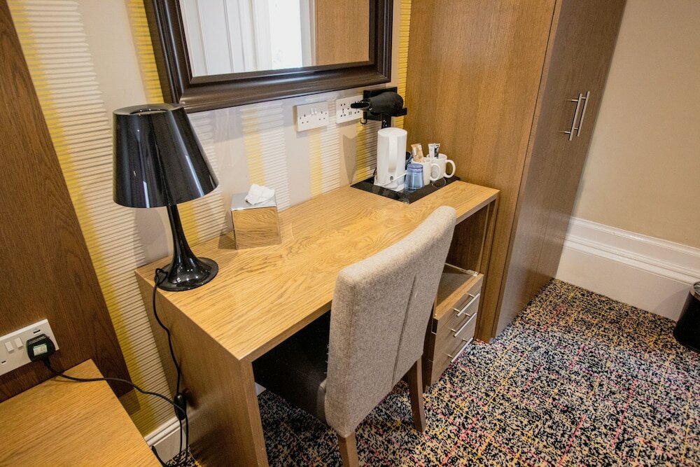 Фото Embassy Apartments