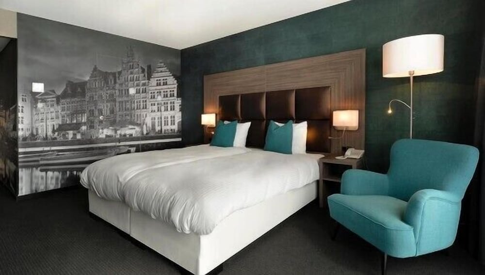 Фото Van der Valk Hotel Nazareth - Gent