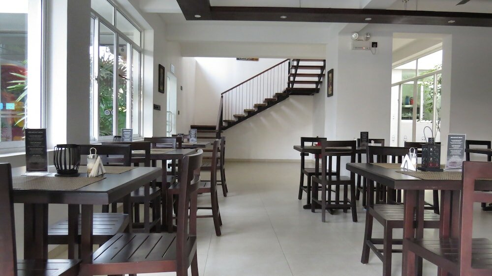 Фото Chapelton House