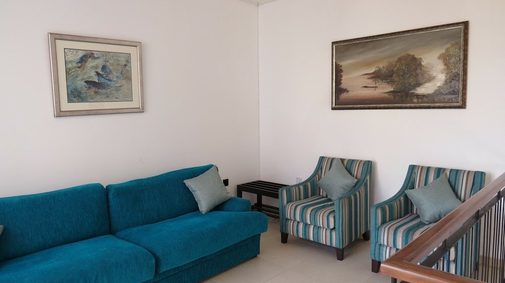 Фото Chapelton House