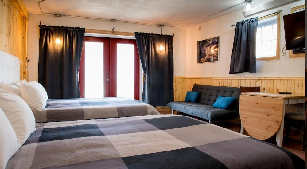 Фото La Galouine Auberge & Restaurant