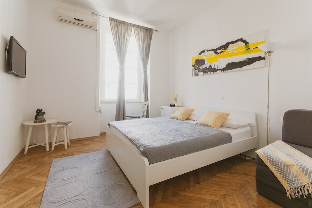 Фото Rooms Eden Old Town