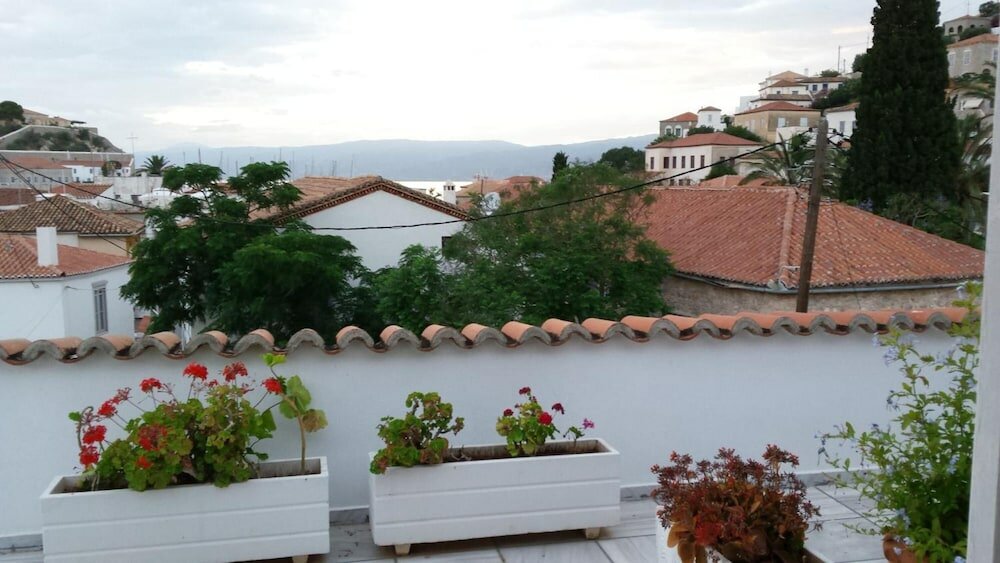 Фото Ippokampos Hotel