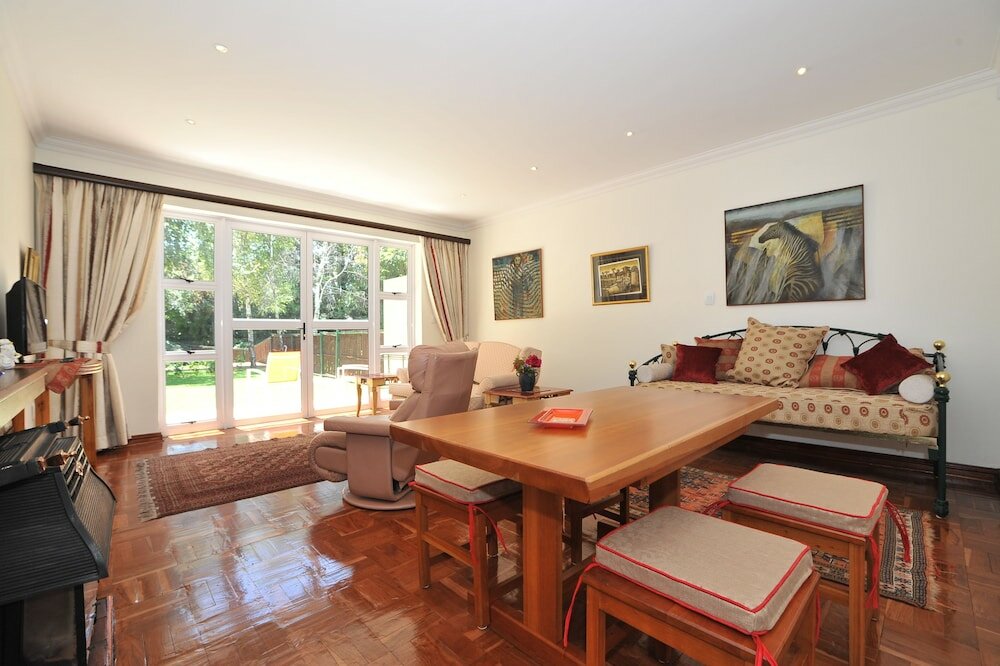 Фото Fifteen On Orange