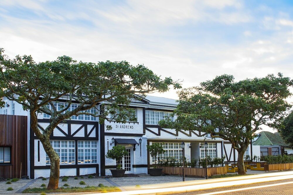 Фото Royal St. Andrews Hotel, Conference Centre & SPA