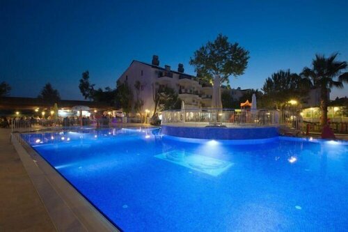 Гостиница Irem Garden Hotel & Apartments в Сиде