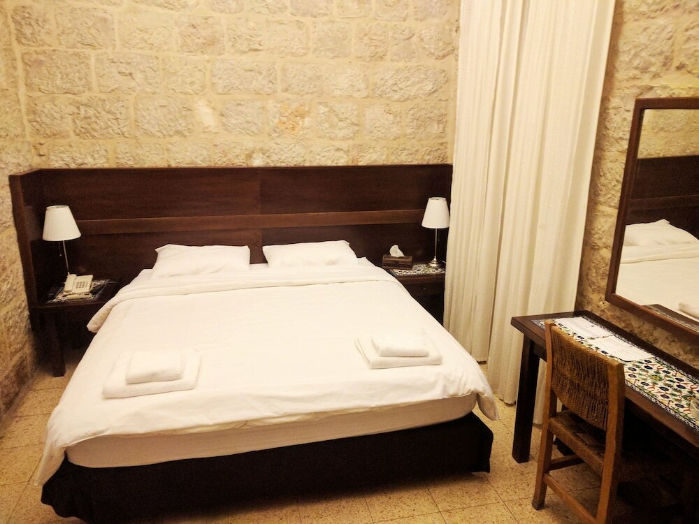 Фото St. Georges Cathedral Pilgrim Guesthouse