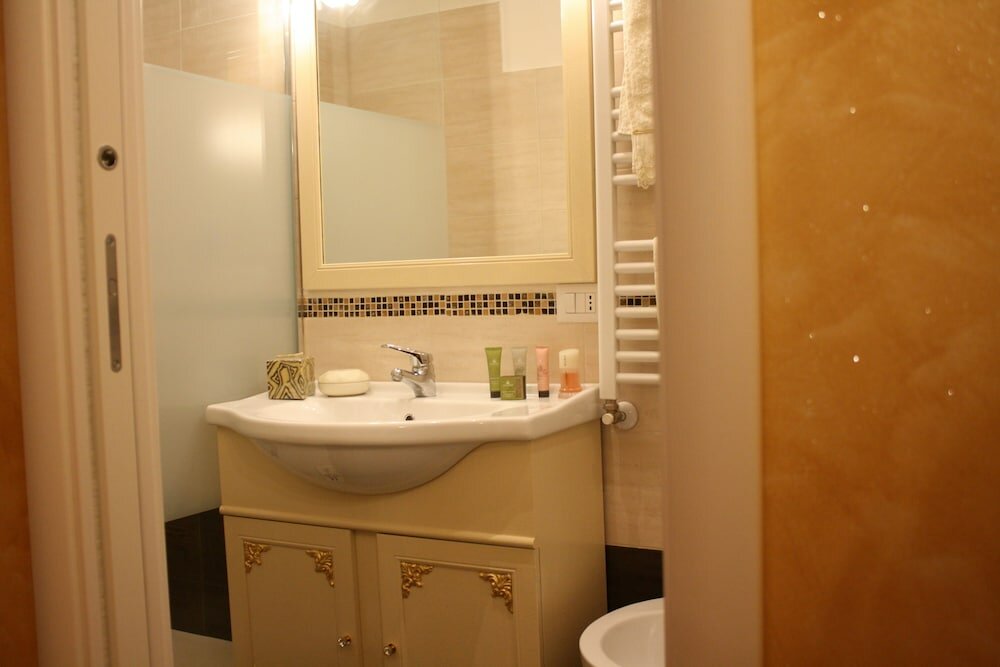 Фото Pope's Suites