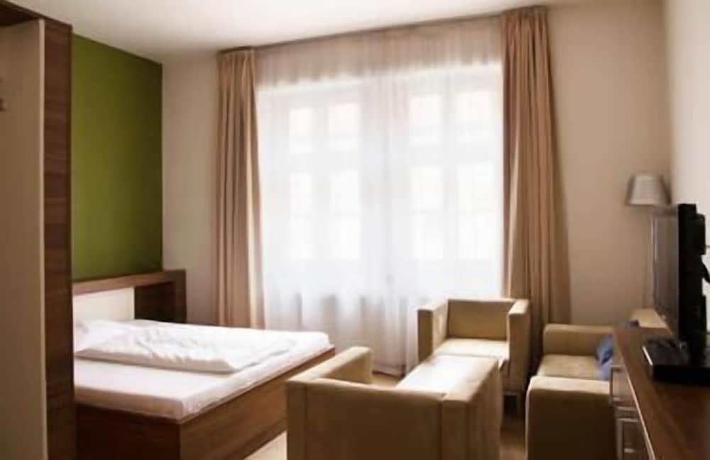 Фото Hotel & Pivovar Černý Orel